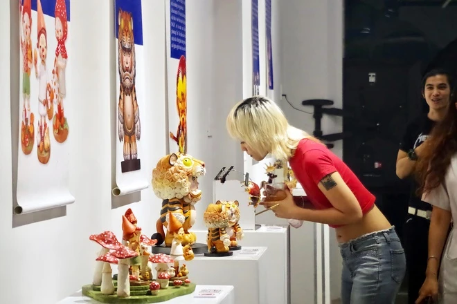 nền